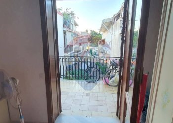 Uscita balcone da camera da letto - Bilocale VIA TORINO
 
2, Giardini-Naxos - foto 11