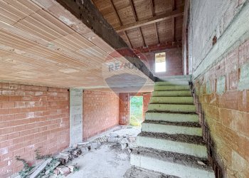 Scale - Villa a Schiera Via Vignale II, Confienza - foto 6