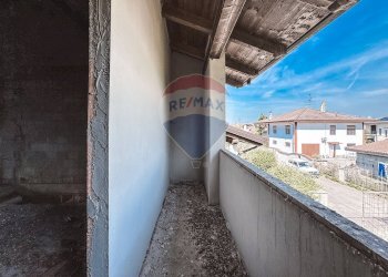 Balcone - Villa a Schiera Via Vignale II, Confienza - foto 10