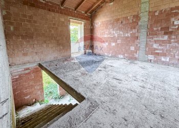 Stanza vuota - Villa a Schiera Via Vignale II, Confienza - foto 11