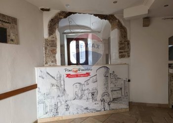 Bagno - Locale Commerciale Via Salita della Bella
 
37, Vico del Gargano - foto 10