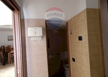 Hall / corridoio - Locale Commerciale Via Salita della Bella
 
37, Vico del Gargano - foto 22