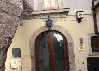 Edificio all\'aperto - Locale Commerciale Via Salita della Bella
 
37, Vico del Gargano - foto 36