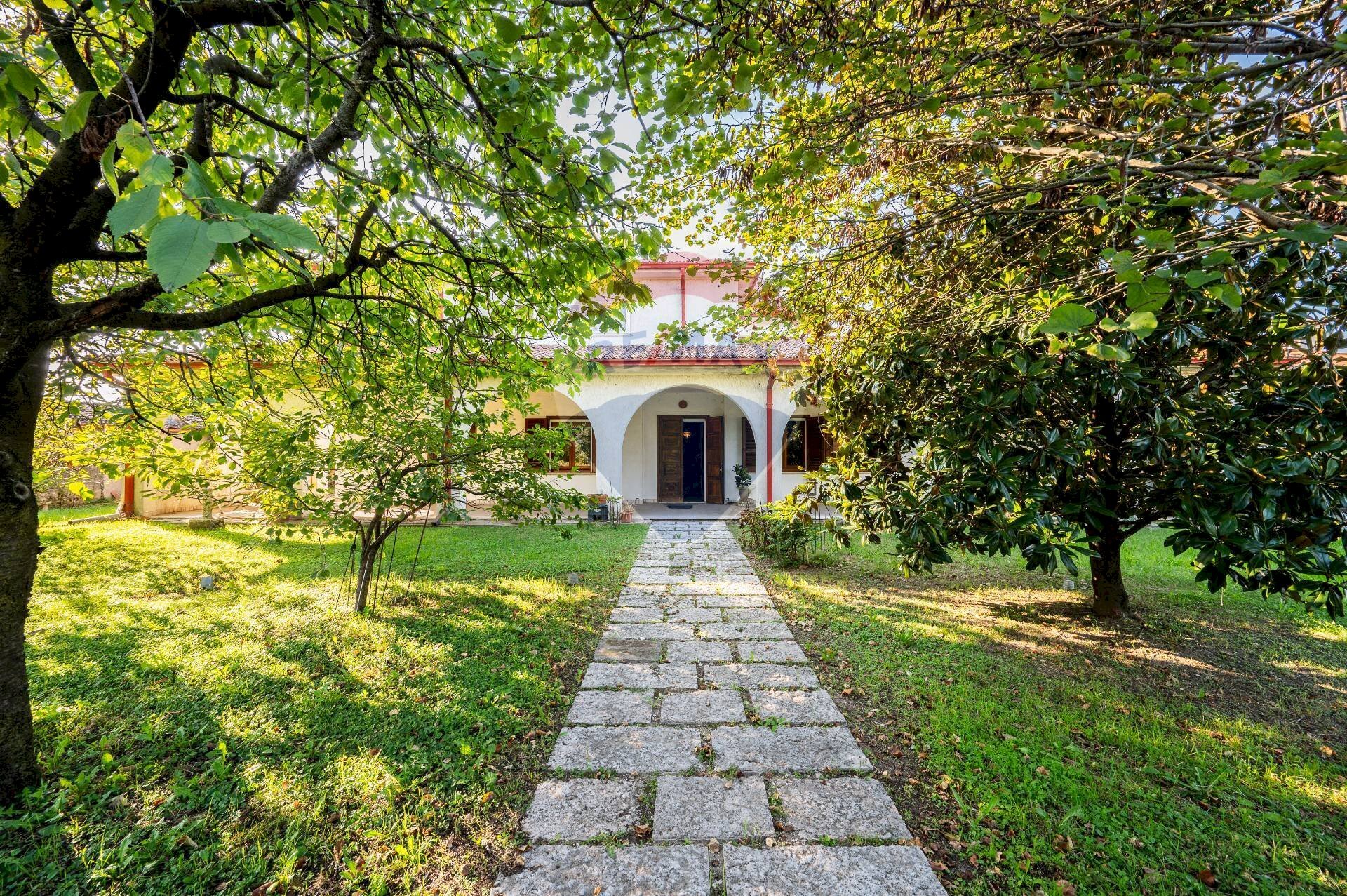 Casa all\'aperto - Villa Via Leoncavallo
3, Gazoldo degli Ippoliti - foto 2