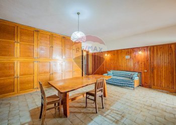 Sala da pranzo - Villa Via Leoncavallo
 
3, Gazoldo degli Ippoliti - foto 24