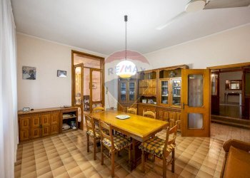 Sala da pranzo - Villa Via Leoncavallo
 
3, Gazoldo degli Ippoliti - foto 22