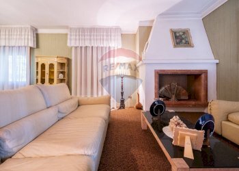 Soggiorno - Villa Via Leoncavallo
 
3, Gazoldo degli Ippoliti - foto 8