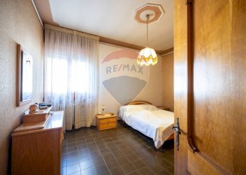 Camera / camera da letto - Villa Via Leoncavallo
 
3, Gazoldo degli Ippoliti - foto 28
