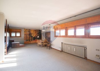 Sala da pranzo - Villa Via Leoncavallo
 
3, Gazoldo degli Ippoliti - foto 36