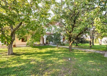 Giardino - Villa Via Leoncavallo
 
3, Gazoldo degli Ippoliti - foto 3