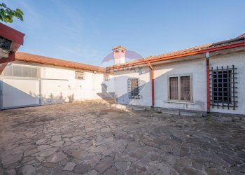 Terrazza - Villa Via Leoncavallo
 
3, Gazoldo degli Ippoliti - foto 35