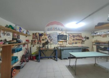 Cantina - Villa Via del Ponticello
 
5, Fossa - foto 39