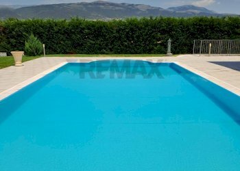 Piscina - Villa Via del Ponticello
 
5, Fossa - foto 52