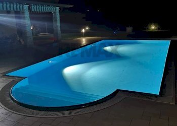 Piscina - Villa Via del Ponticello
 
5, Fossa - foto 54