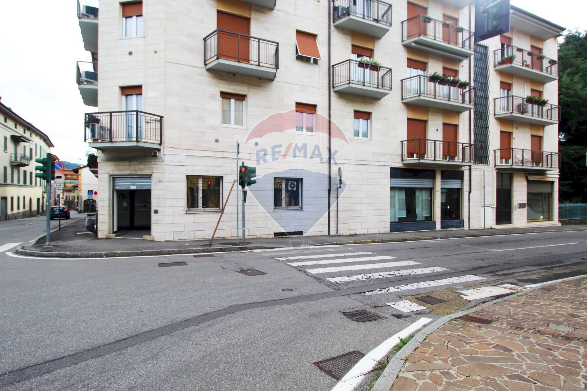 Edificio all\'aperto - Locale Commerciale via rampinelli
1, Ponte San Pietro - foto 3