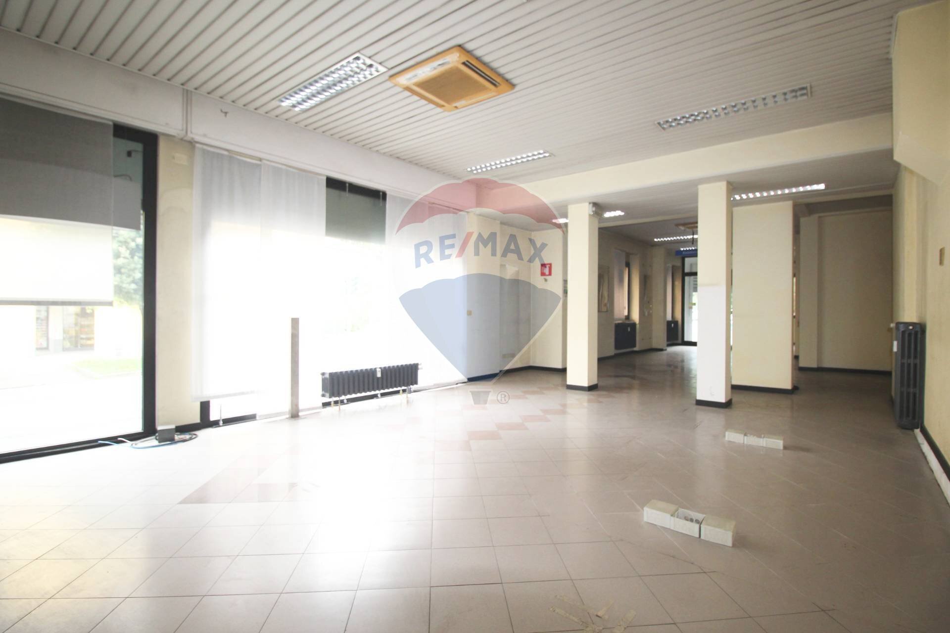 Stanza vuota - Locale Commerciale via rampinelli
1, Ponte San Pietro - foto 2