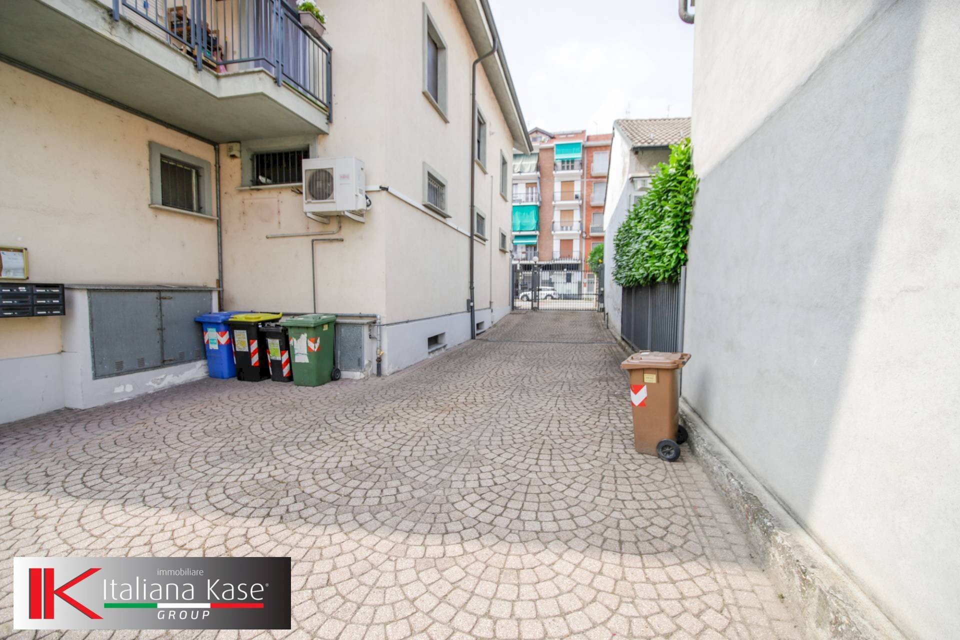 Foto 2 - Box San Mauro Torinese - photo 2