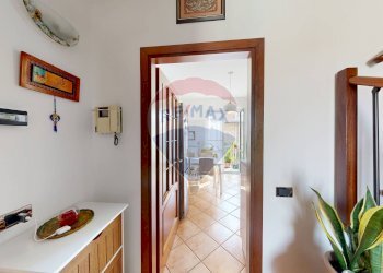 Hall / corridoio - Trilocale Via Adamello
 
65, Cesano Maderno - foto 4