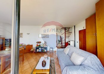 Soggiorno - Trilocale Via Adamello
 
65, Cesano Maderno - foto 8