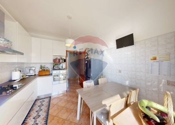 Cucina - Trilocale Via Adamello
 
65, Cesano Maderno - foto 11