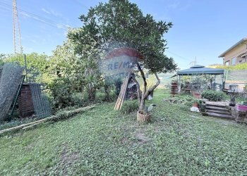 Giardino - Trilocale Via Adamello
 
65, Cesano Maderno - foto 38