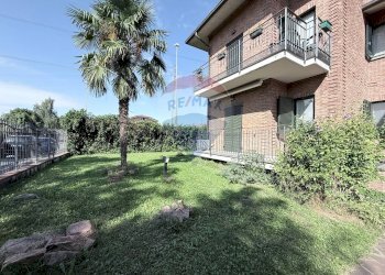 Giardino - Trilocale Via Adamello
 
65, Cesano Maderno - foto 42