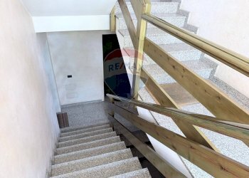 Scale - Trilocale Via Adamello
 
65, Cesano Maderno - foto 49