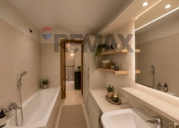 Bagno - Three-room apartment Via Adamello
 
65, Cesano Maderno - photo 60