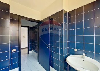 Bagno - Ufficio Corso Sempione
15, Gallarate - foto 9