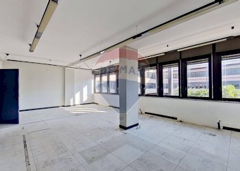 Stanza - Ufficio Corso Sempione
15, Gallarate - foto 14