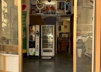 Edificio all\'aperto - Commercial Premises Corso Camillo Finocchiaro Aprile
 
200, Palermo - photo 3