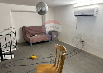 Soggiorno - Commercial Premises Corso Camillo Finocchiaro Aprile
 
200, Palermo - photo 8