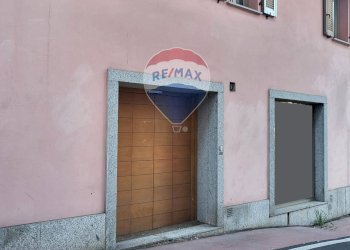 Edificio all\'aperto - Ufficio Via Contrada Grande, Casnate con Bernate - foto 2