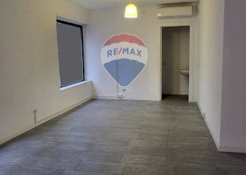 Stanza vuota - Ufficio Via Contrada Grande, Casnate con Bernate - foto 4