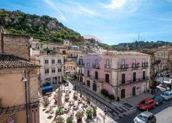 Edificio all\'aperto - Quadrilocale Vico Medica
 
31, Modica - foto 13