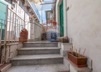 Scale - Quadrilocale Vico Medica
 
31, Modica - foto 26