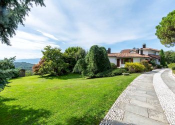 Foto 4 - Villa Via Monte Grappa
 
5, Besozzo - foto 4