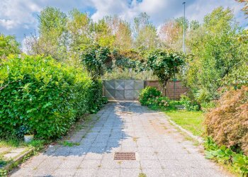 Giardino - Villa a Schiera Via Privata Caduti sul lavoro
 
1, San Giuliano Milanese - foto 23