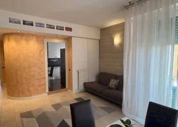 Foto 1 - Three-room apartment Meda, Via Trento
 
86, Meda - photo 1