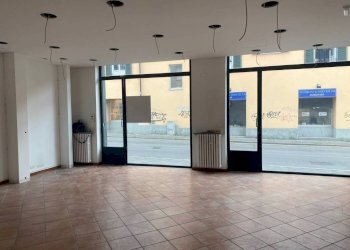 Interno non residenziale - Negozio via Generale Giuseppe Perotti, 10, Grugliasco - foto 4