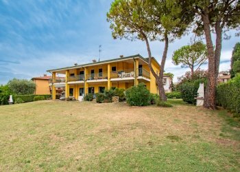 Foto 27 - Three-room apartment Paolo Caccinelli
 
9, Moniga del Garda - photo 27