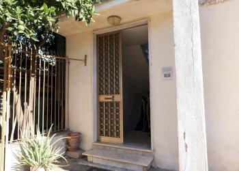 Foto 11 - Stabile - Palazzo via cimitero
 
10, Mariglianella - foto 11