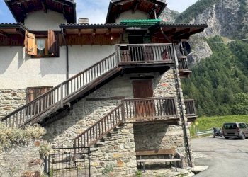 Facciata - Trilocale Frazione La Quellod, 1, Bionaz - foto 3