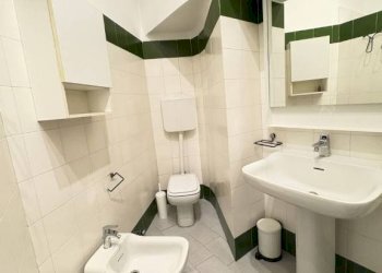 Bagno - Trilocale viale Coni Zugna, 54, Milano - foto 16