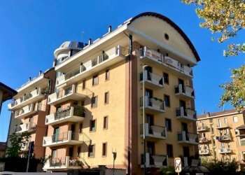 Facciata - Two-room apartment via BELLINI, 47, Sesto San Giovanni - photo 2