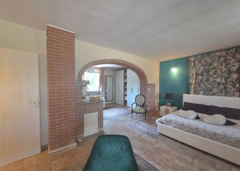 Camera da letto - Villa Frazione Quarto Superiore, Asti - photo 24