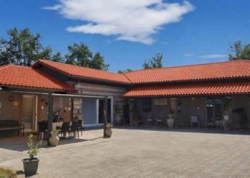 Facciata - Villa Frazione Quarto Superiore, Asti - foto 1