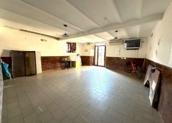 img_1435 - Warehouse via 5 maggio, Genova (neighborhood Quarto) - photo 3