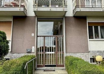 Facciata - Appartamento via Edmondo De Amicis, 7, Biella - foto 5