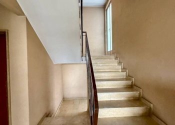 Scala - Appartamento via Edmondo De Amicis, 7, Biella - foto 7